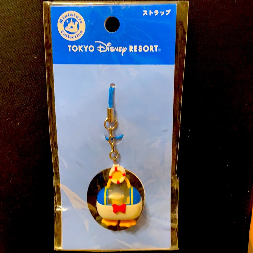 Donald Duck cell phone charm